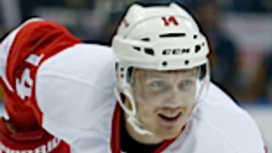 Red Wings just can't score (Red Wings)