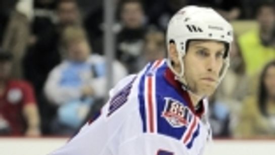 Girardi's Knee Still Swollen But Should Play Saturday (mcilrath)