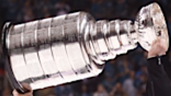 Sidney Crosby becomes fastest active player to 1,000 points (Sidney Crosby)