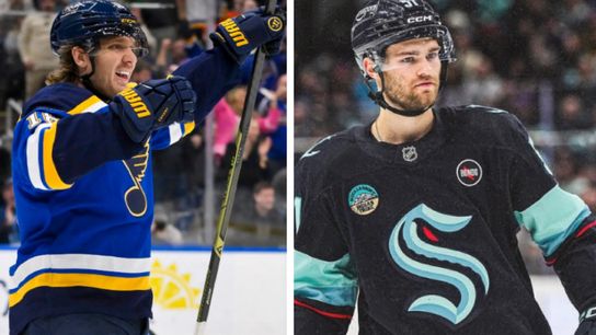 Flyers Targeting Center Help as Trade Buzz Builds Around Thomas, Wright.  Plus Blues, Oilers and Bruins Rumors. Photo by hockeybuzz.com