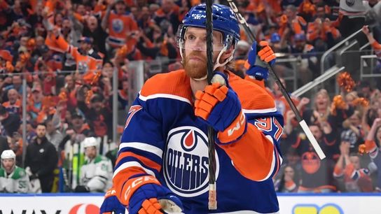 McDavid to Philly?! Bedard recruiting Kane, Robertson Clock Ticks (Eklund). Photo by hockeybuzz.com