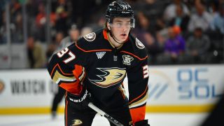 Flyers Tender $18M Offer Sheet to Ducks Center Leo Carlsson (NHL News)